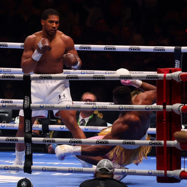 Anthony Joshua v Francis Ngannou