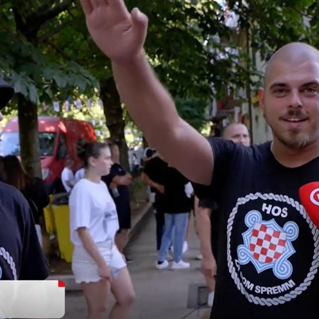 Jutarnji list - Thompson pred 22 tisuće ljudi, policija tvrdi da nema većih  izgreda, a Damir pred kamerama diže desnicu i viče: 'Za dom...'