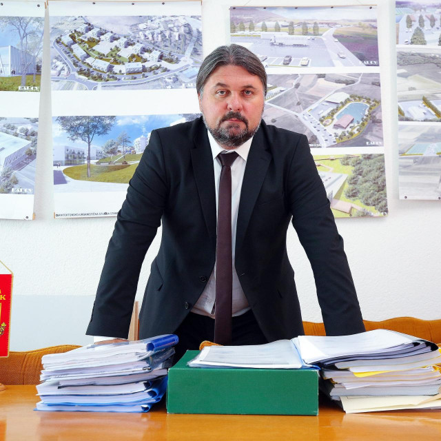 Mladen Kešer