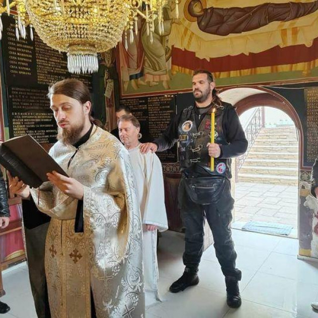 Dušan Tadić - crnogorski ”slavuj” i velikosrpski bajker