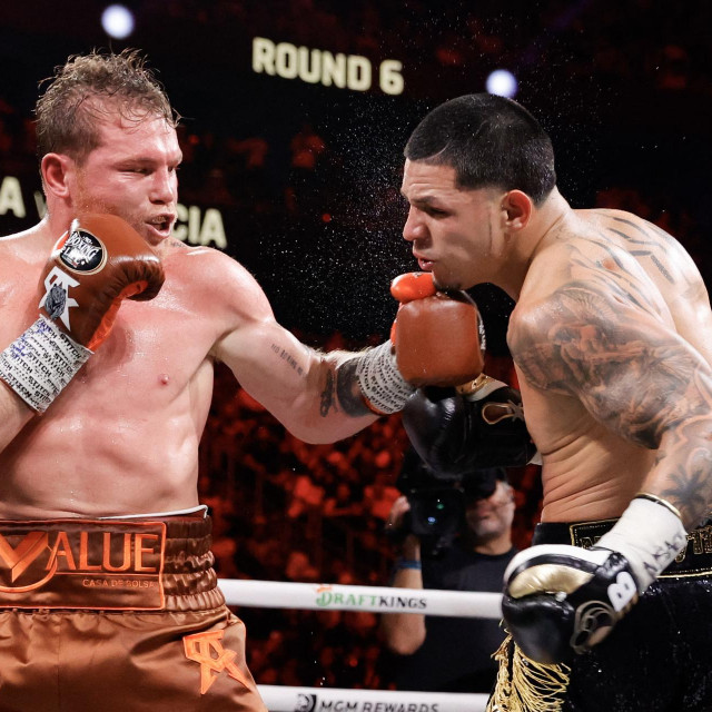 Canelo Alvarez vs. Edgar Berlanga
