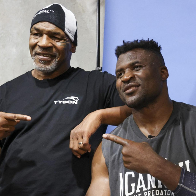 Mike Tyson i Francis Ngannou