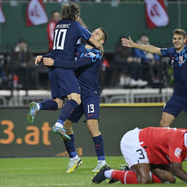 Luka Modrić i Nikola Vlašić