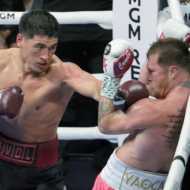 Dmitry Bivol vs. Canelo Alvarez