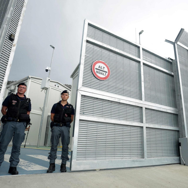 Talijanska baza za migrante u Albaniji