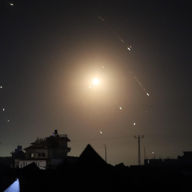 Izraelska Željezna kupola presreće iranske projektile 1. listopada