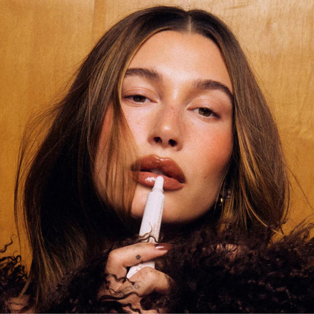 Cinnamon Roll Lip Tint