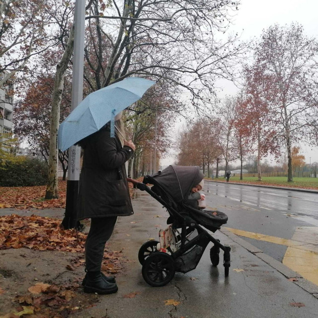 Zagrepčanka svakog jutra vodi dvogodišnje dijete u vrtić
