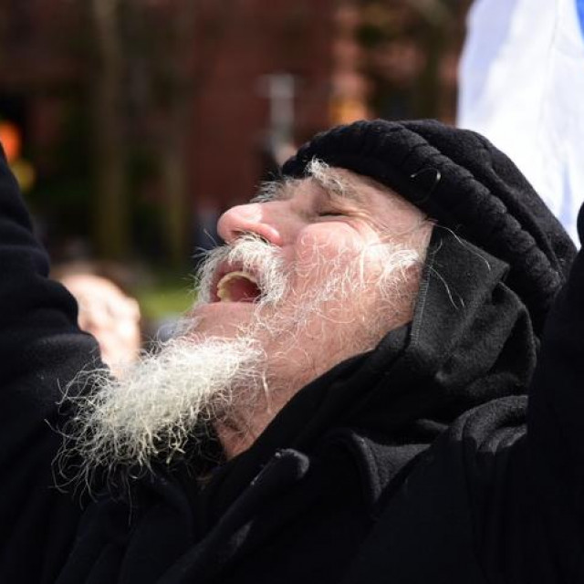 Za djelovanje neke sekte ili ”vjerske zajednice” nije nužno da bude upisana u evidenciju vjerskih zajednica u Hrvatskoj da bi mogla relativno slobodno djelovati