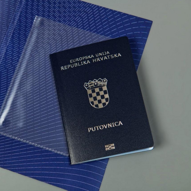 Hrvatska putovnica, ilustrativna fotografija