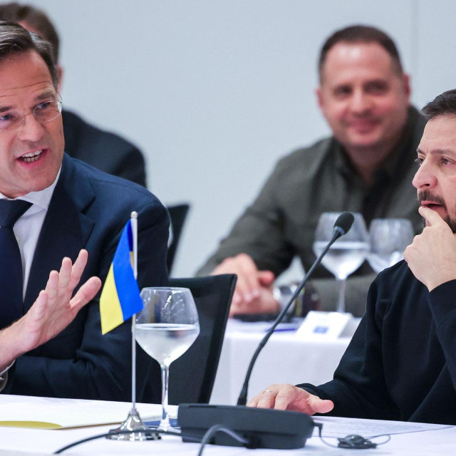 Mark Rutte i Volodimir Zelenski (arhivska fotografija)
