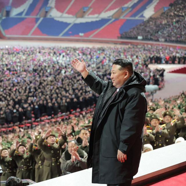 Kim Jong-un na stadionu u Pjongjangu