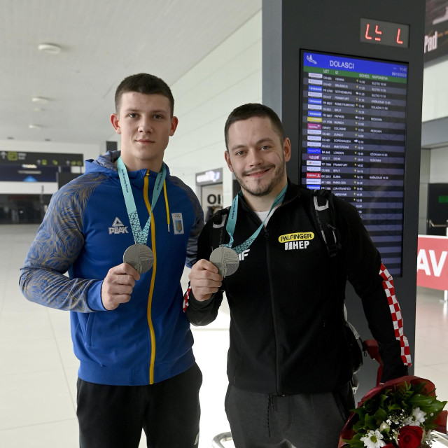 Ilja Kovtun, Tin Srbić