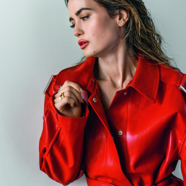 Fotografije: RAJNA RAGUŽ
Kreativno vodstvo ROMANO DECKER
Styling LAURA BOŠNJAK
Make-up SIMONA ANTONOVIĆ
Kosa ZVONIMIR ANDRIĆ JURIŠIĆ @Salon Glamour