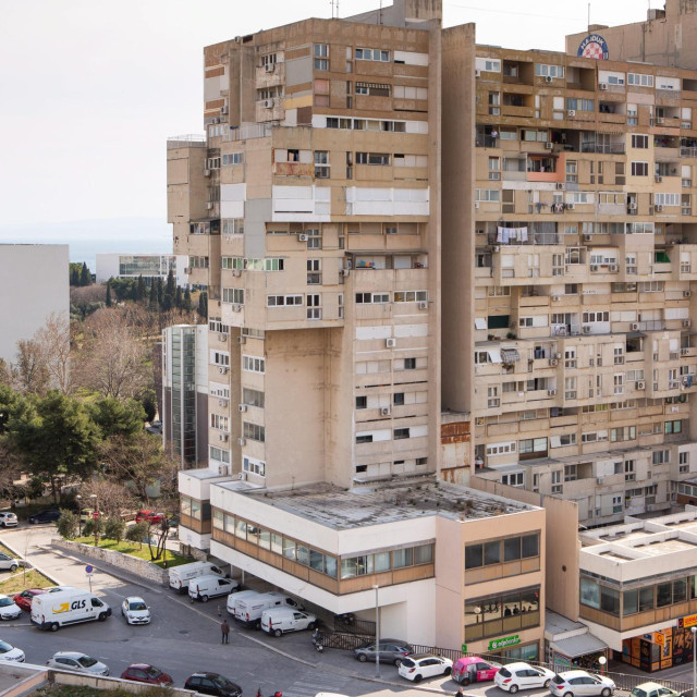 Bivša upravna zgrada OTP banke u Krstarici - Split 3