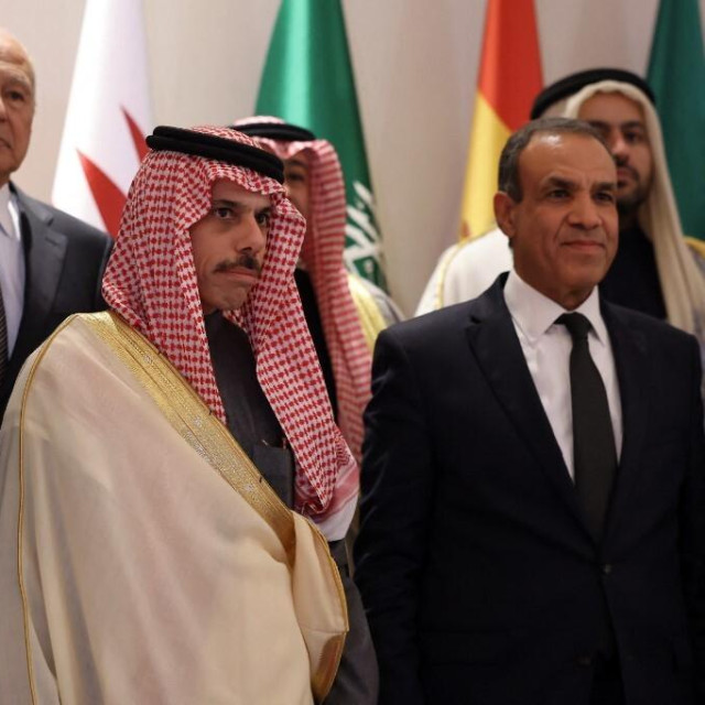 Ayman Safadi, Faisal bin Farhan i Badr Abdelatty