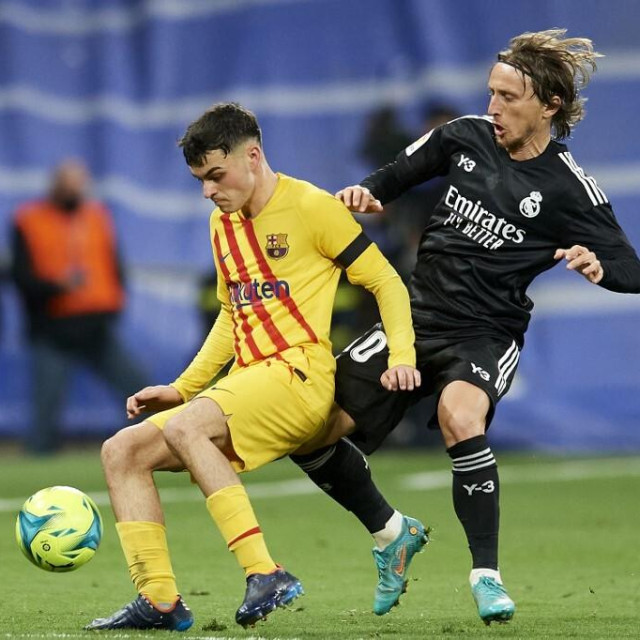 Pedri i Luka Modrić