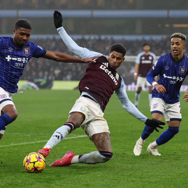 Marcus Rashford u dresu Aston Ville