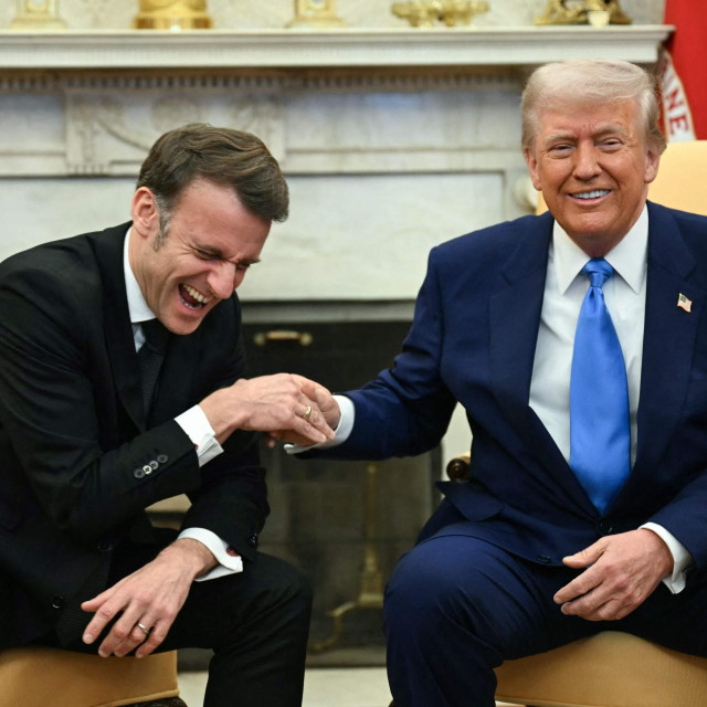 Srdačan susret Emmanuela Macrona i Donalda Trumpa u Bijeloj kući