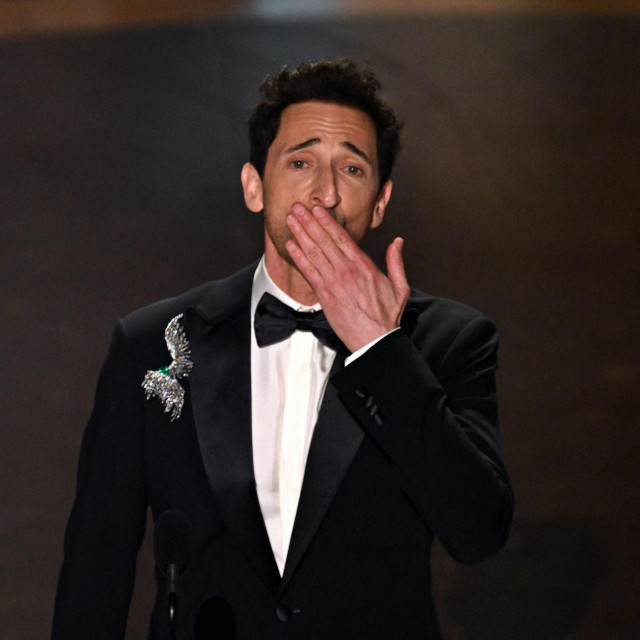Adrein Brody ‘zaslužan‘ je za najkontroverzniji trenutak u inače mlakoj dodjeli Oscara