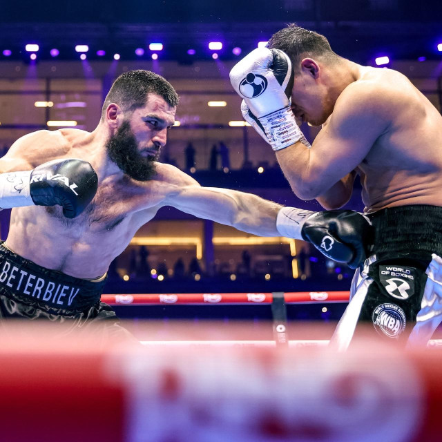 Artur Beterbiev vs. Dmitry Bivol