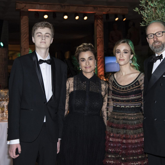 Princ Frederik 2020. s rođakinjom, princezom Julie, sestrom Charlotte i ocem Robertom