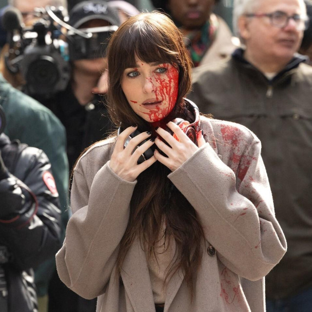 Dakota Johnson tijekom snimanja scene za film ”Verity”