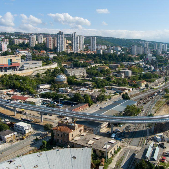 Gradnja državne ceste DC 403 od čvora Škurinje do luke Rijeka