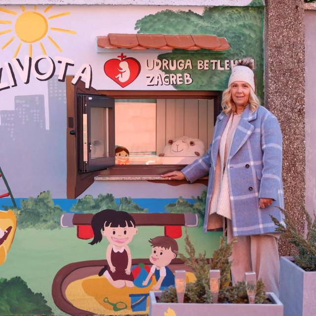 Alberta Vrdoljak pokraj ”Prozora života”