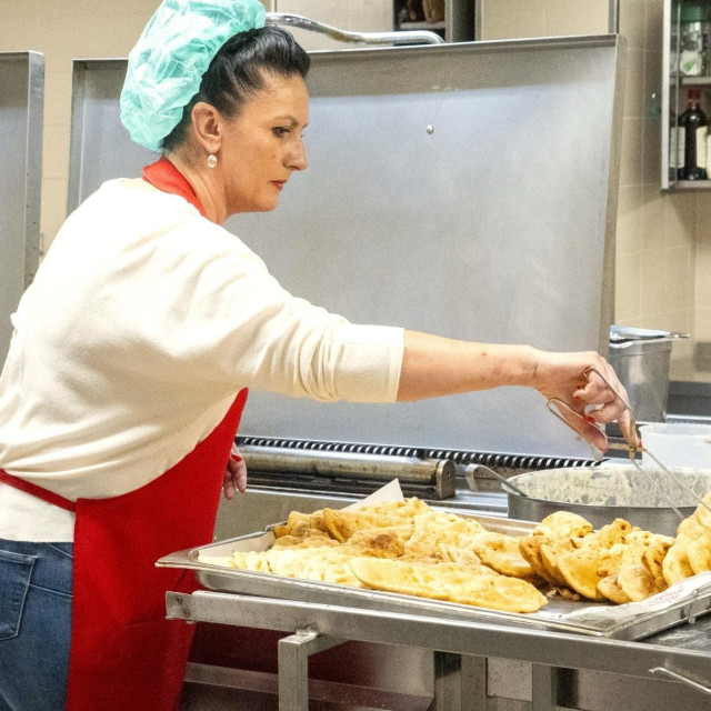 Mara Uštipak u akciji