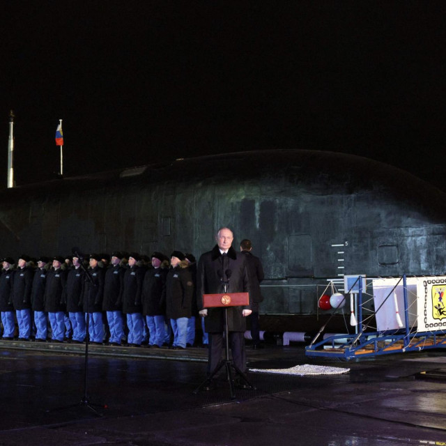 Putin je porinuo u Murmansku novu moskovsku podmornicu na nuklearni pogon