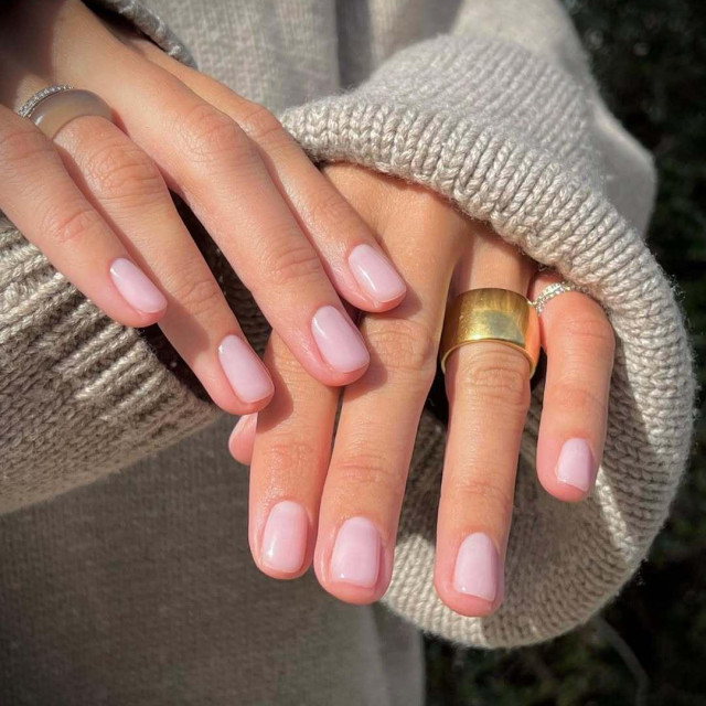 baby pink nokti