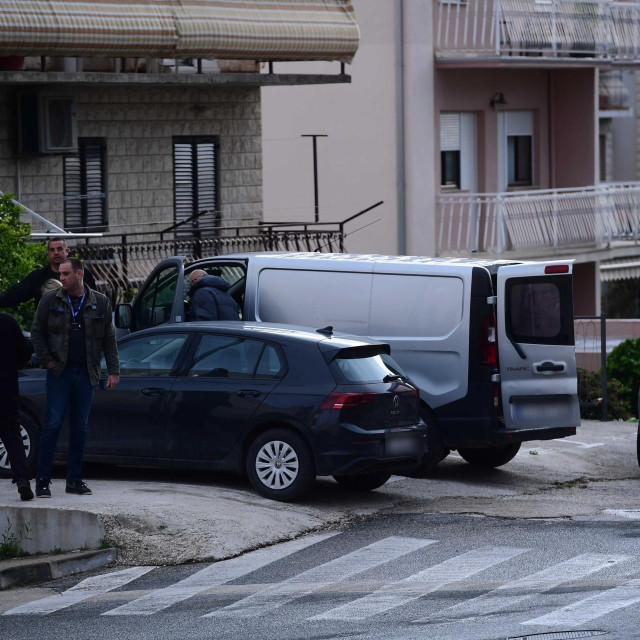 Policija ispred kuće Ivane Ninčević Lesandrić