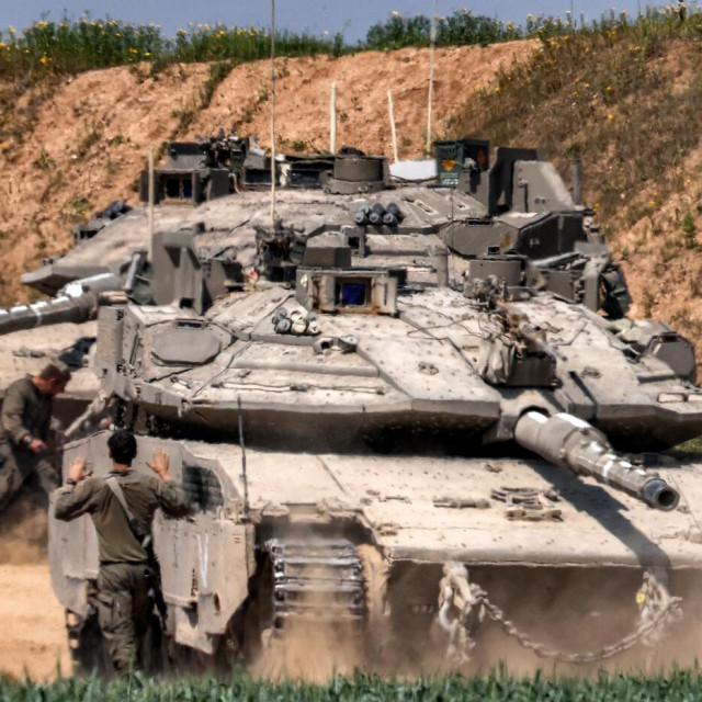 Izraelski tenkovi