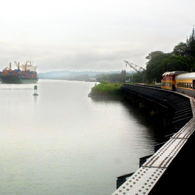 Vlak kompanije Panama Canal Railway, ilustracija