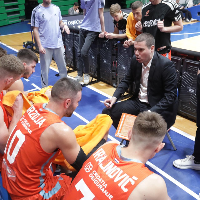Dino Repeša, trener Cedevite Junior