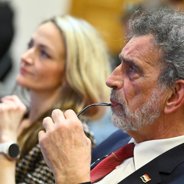 Ministar Radovan Fuchs i državna tajnica Zrinka Mužinić Bikić