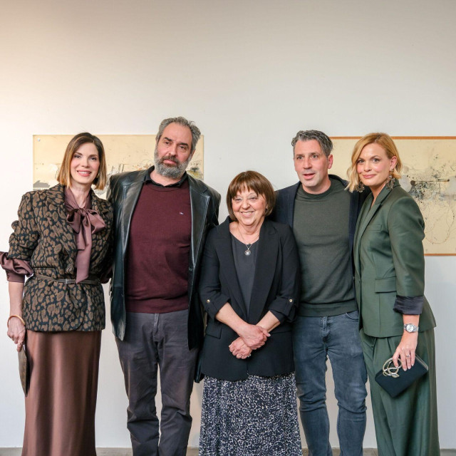 Bojana Gregorić Vejzović, Enes Vejzović, Majda Vejzović, Mak Vejzović i Nevena Rendeli Vejzović