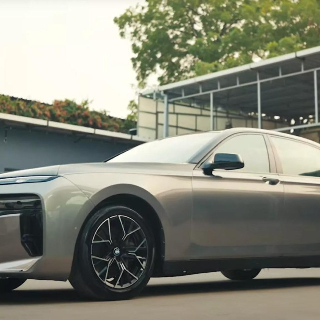 Indijci su preradili stari BMW 7 u novi model