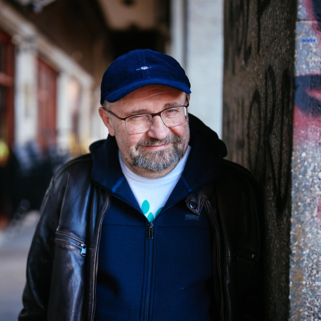 Jutanji list, Nedjeljni.
Zagreb, 110325.
Mirjana Dugandzija intervju s Zoran Feric.