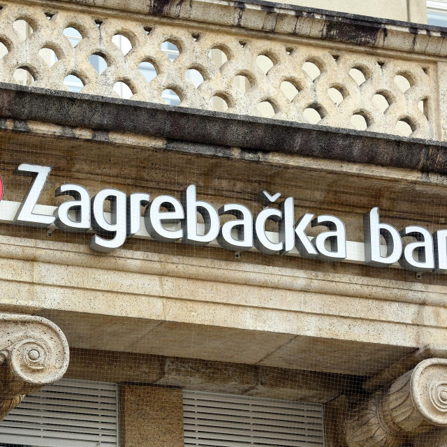 Poslovnica Zagrebačke banke na Trgu bana Jelačića