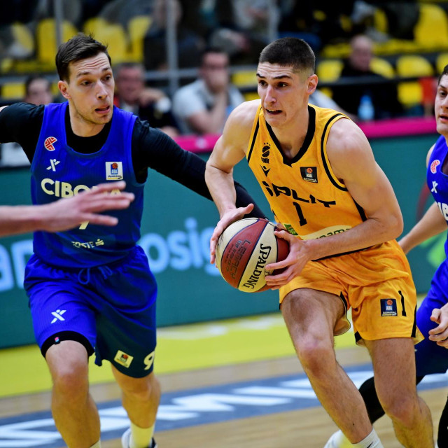 Split - Cibona: Sven Smajlagić, Antonio Sikirić i Ivan Majcunić