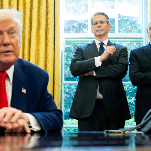 Scott Bessent, Howard Lutnick i Donald Trump