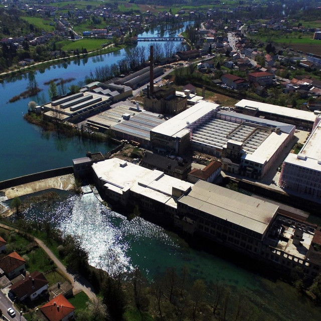Bivša Pamučna industrija i hala koju gradi poduzetnik Davor Patafta