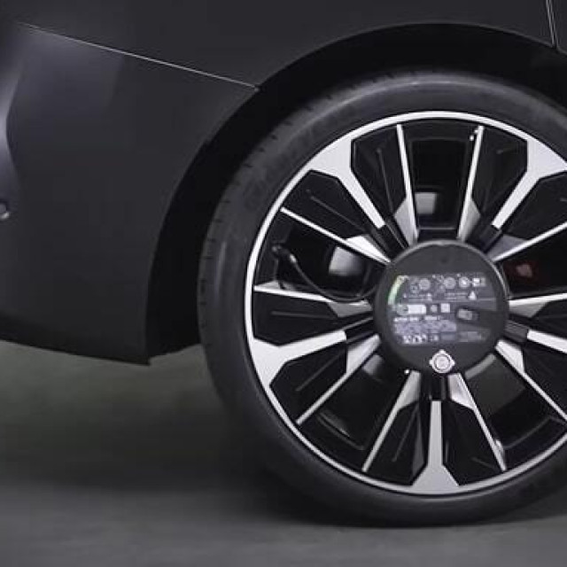 Novi BMW set za popravak guma