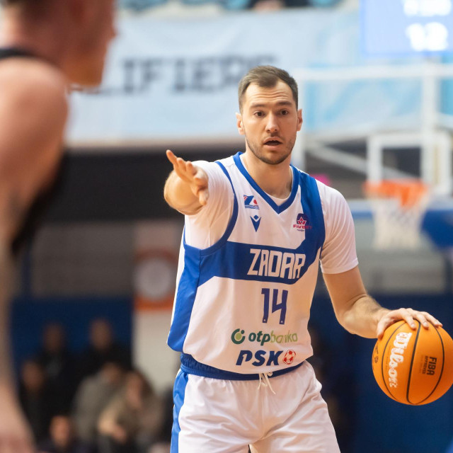 Zadar - Dinamo: Lovro Mazalin
