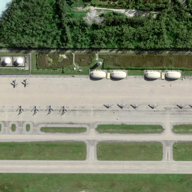 Strateški stealth B-2 bombarderi u bazi na otoku Diego Garcia