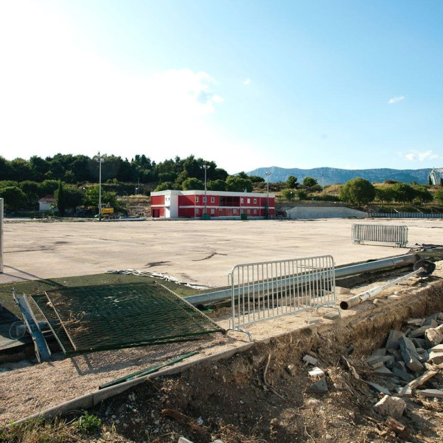 RNK Split