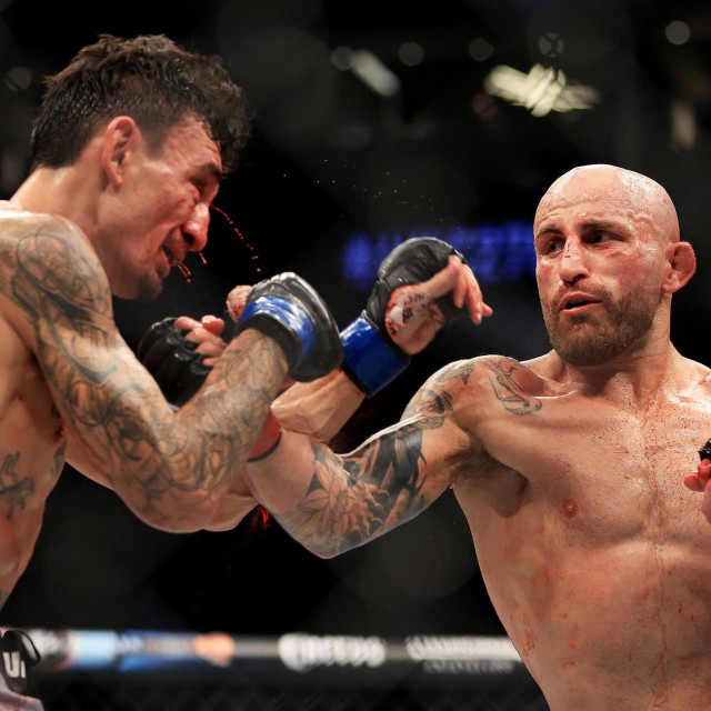 Alexander Volkanovski vs. Max Holloway