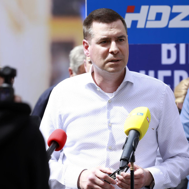 Gradonačelnički kandidat HDZ-a Mislav Herman
 